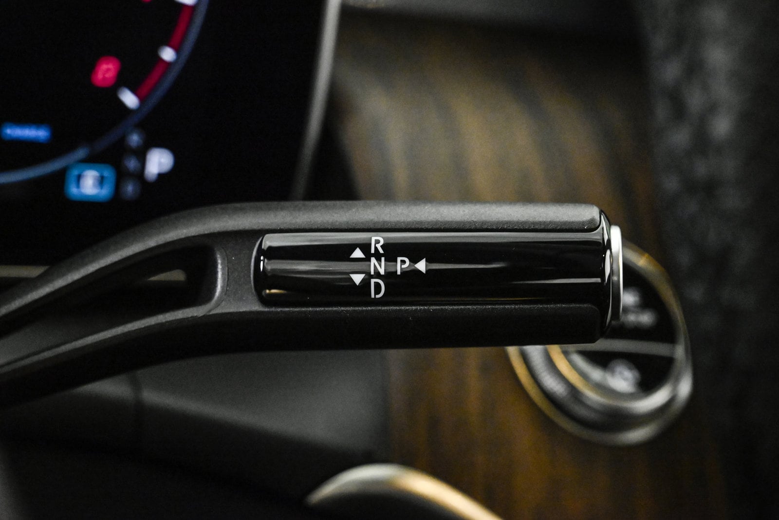 2025 MERCEDES-BENZ GLC-CLASS - Image 12