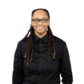 Staff member Tamara Jackson from ID_8d3705