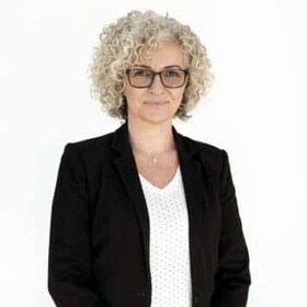 Staff member Melinda Speer from ID_2d2856