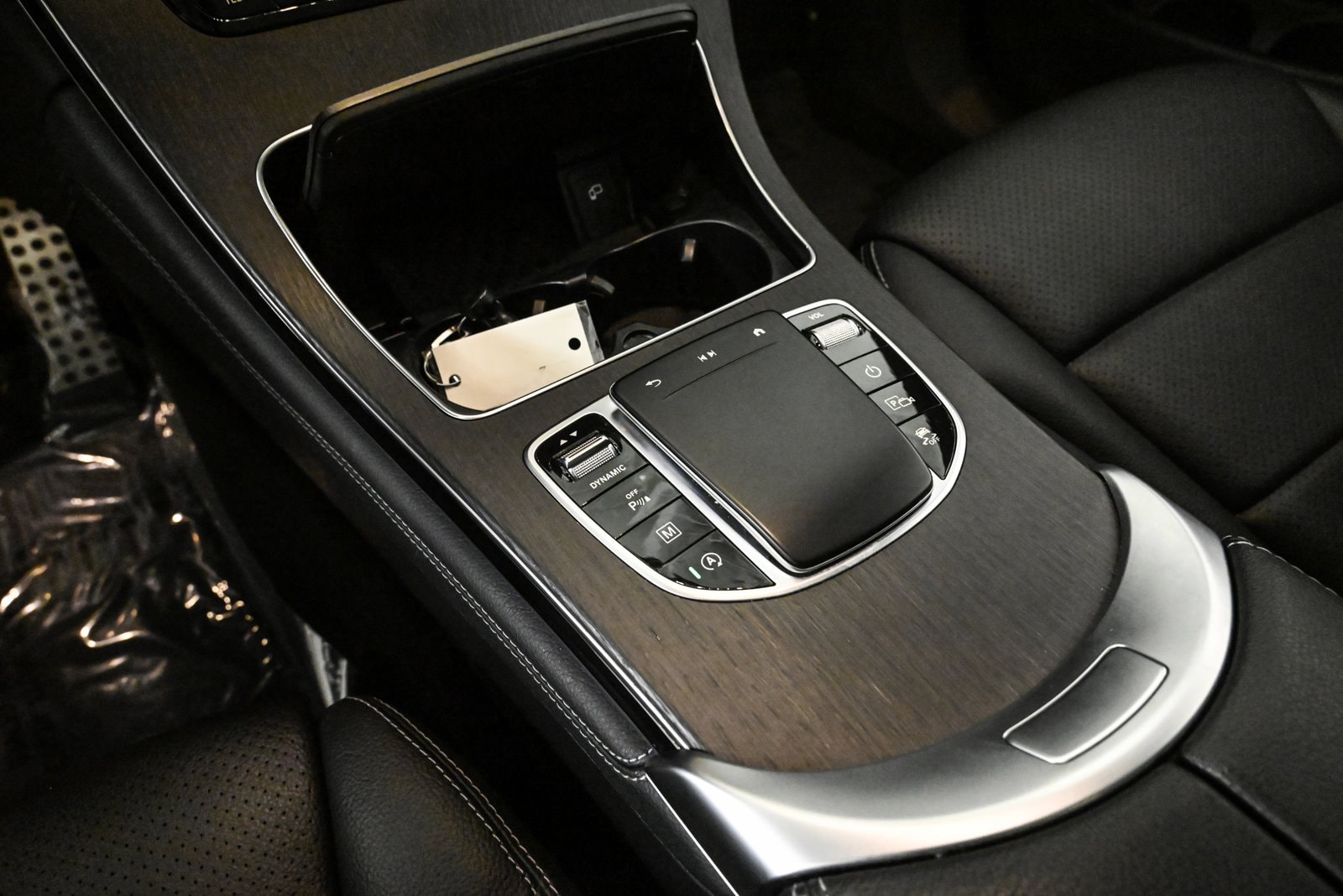 2021 MERCEDES-BENZ GLC-CLASS - Image 13