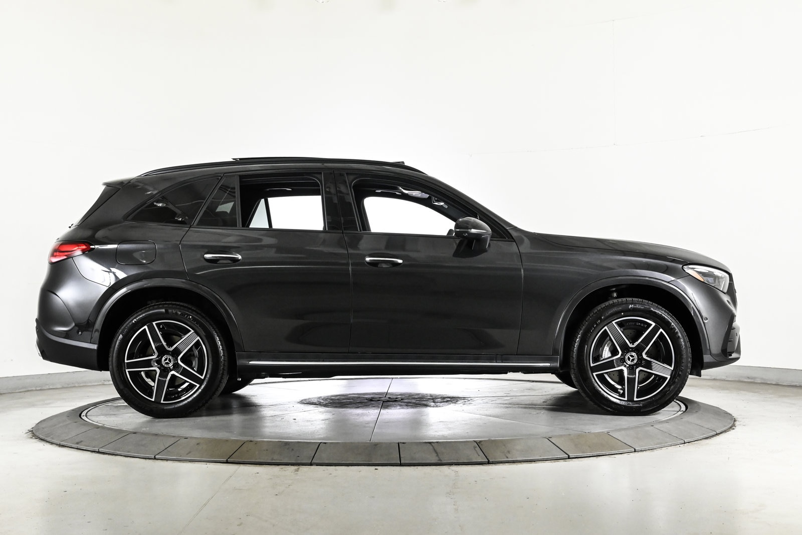 2026 MERCEDES-BENZ GLC-CLASS - Image 4