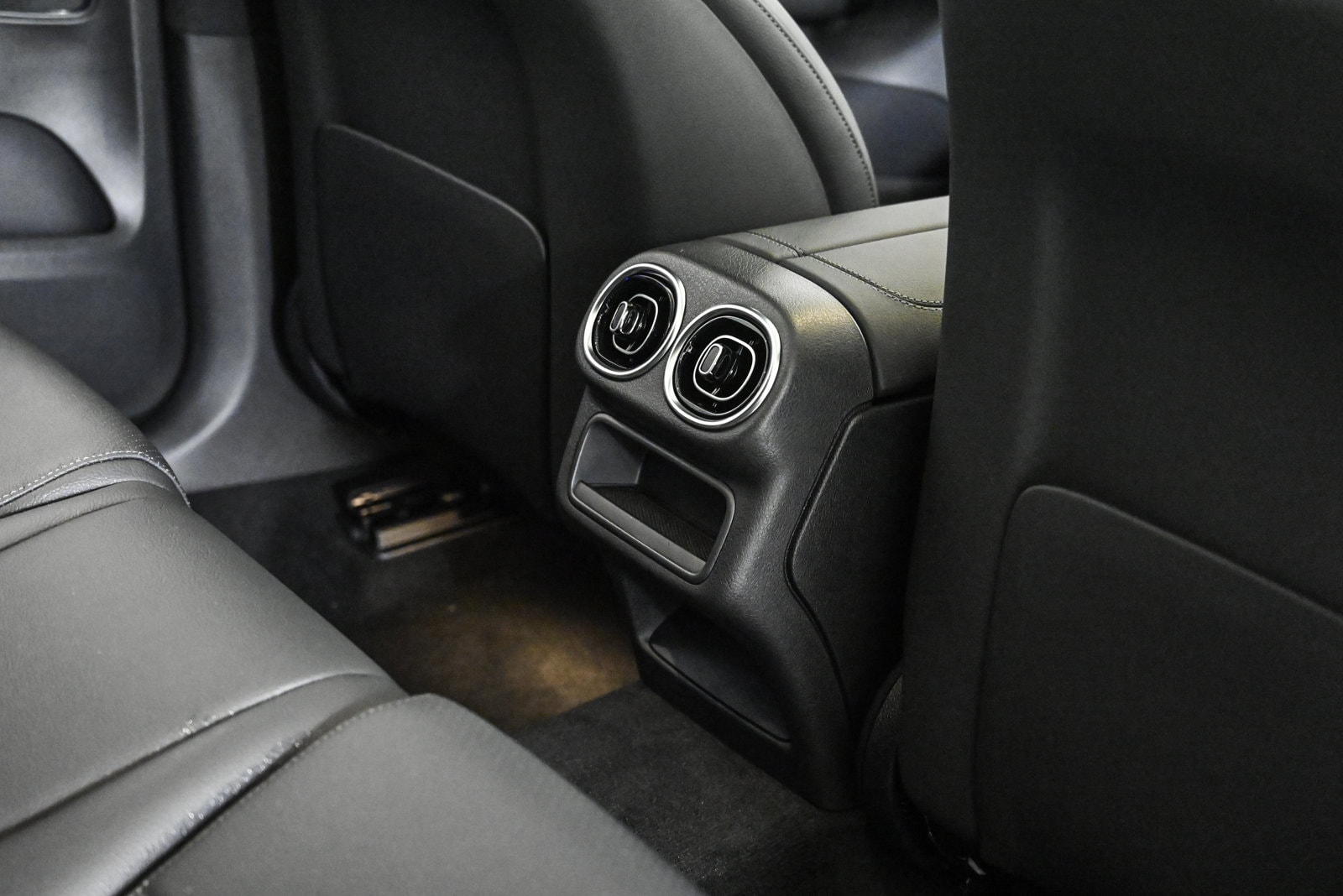 2026 MERCEDES-BENZ GLC-CLASS - Image 19