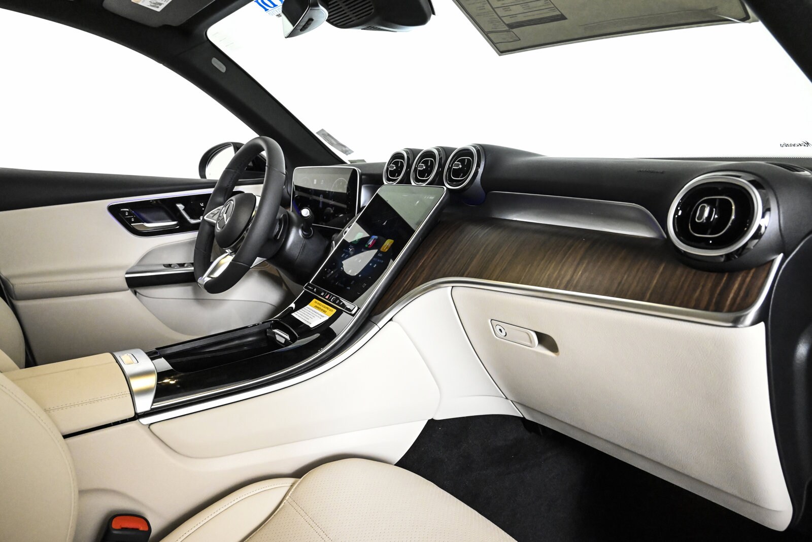 2026 MERCEDES-BENZ GLC-CLASS - Image 23