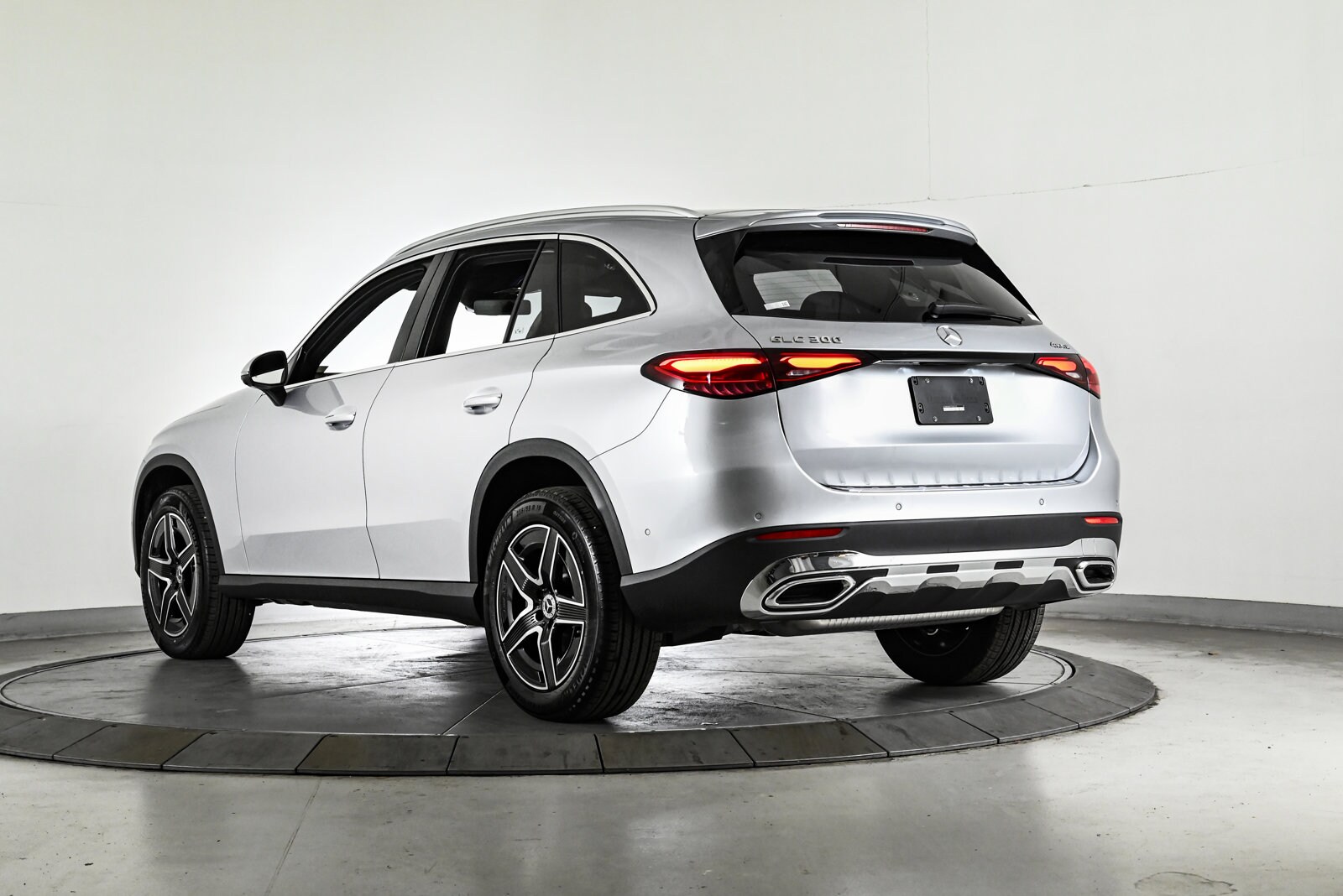 2026 MERCEDES-BENZ GLC-CLASS - Image 8