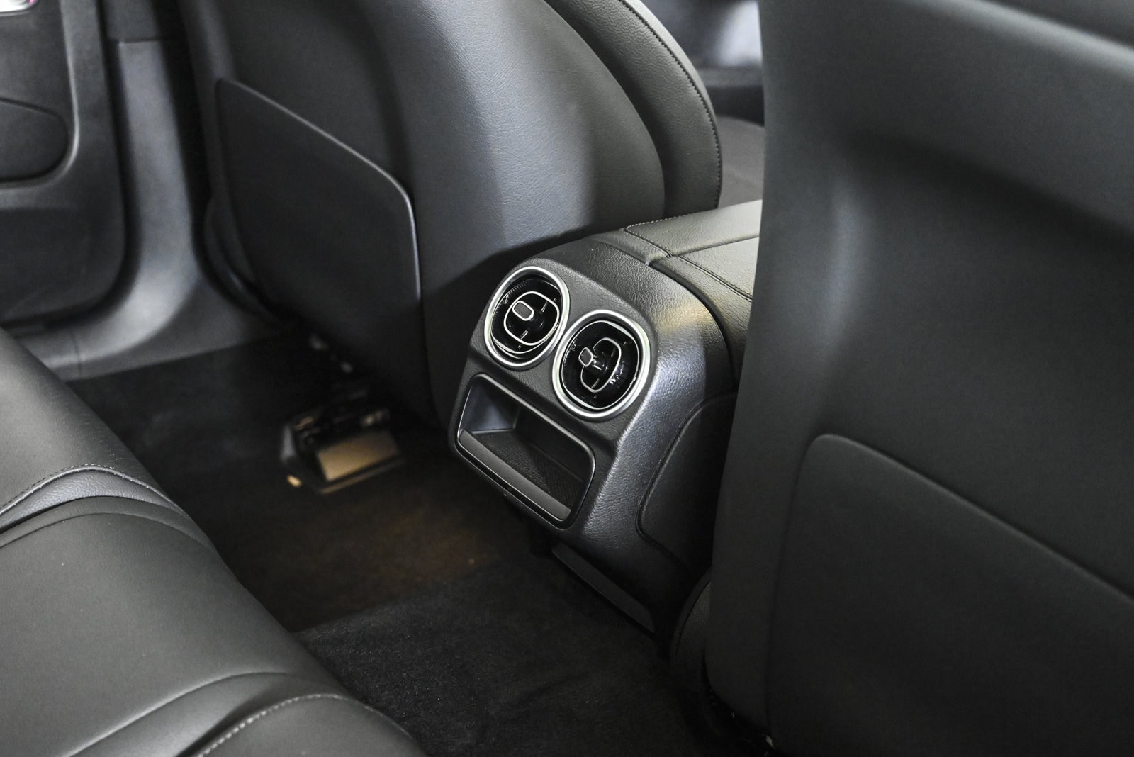 2025 MERCEDES-BENZ C-CLASS - Image 22