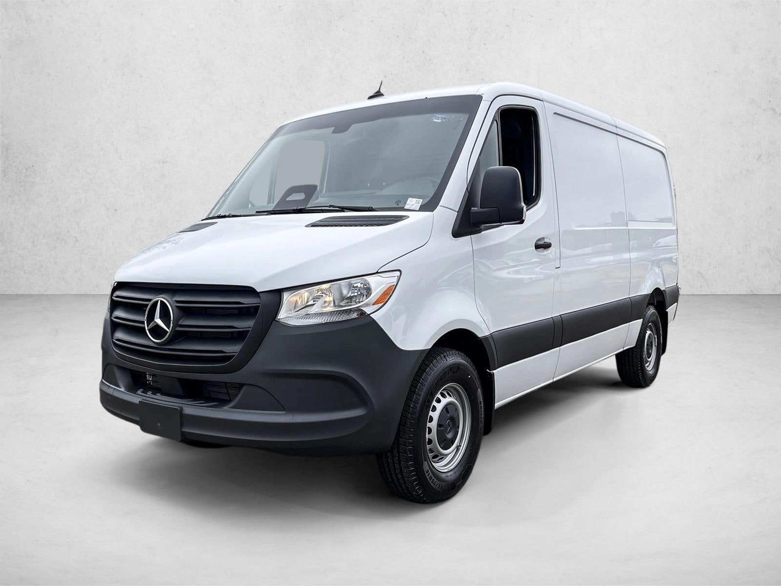 2026 Mercedes-Benz Sprinter Cargo Van Base's photo