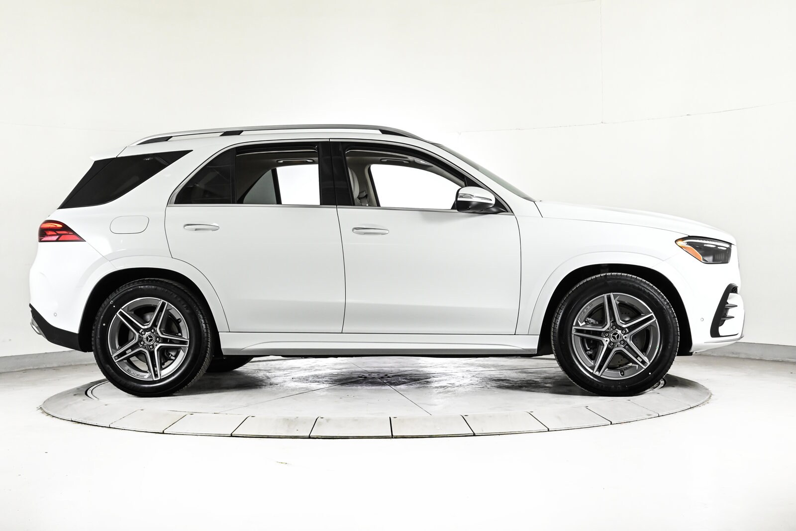 2026 MERCEDES-BENZ GLE-CLASS - Image 4