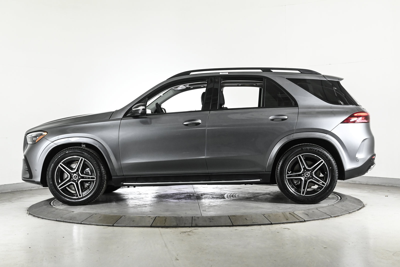 2026 MERCEDES-BENZ GLE-CLASS - Image 9