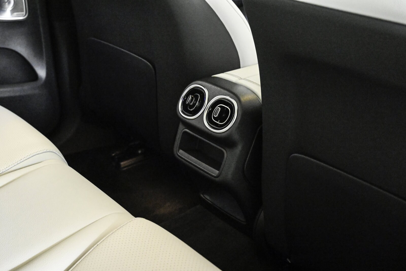 2026 MERCEDES-BENZ GLC-CLASS - Image 19