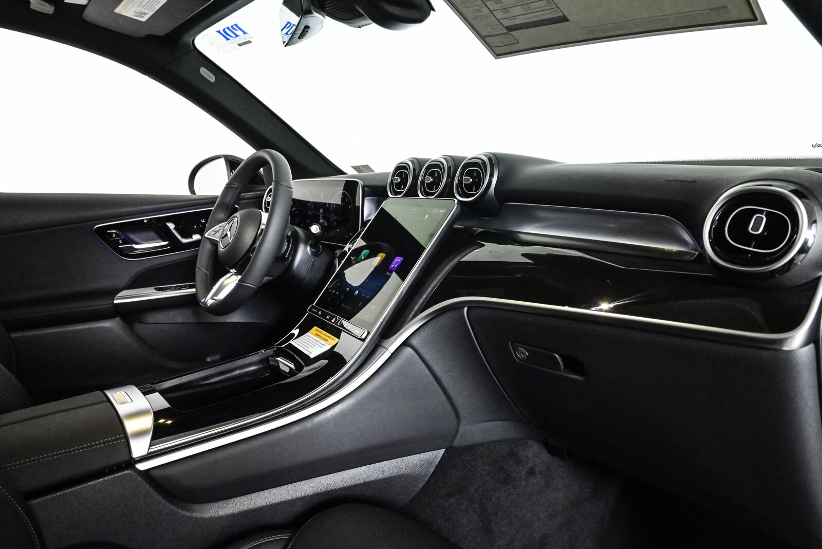 2026 MERCEDES-BENZ GLC-CLASS - Image 24