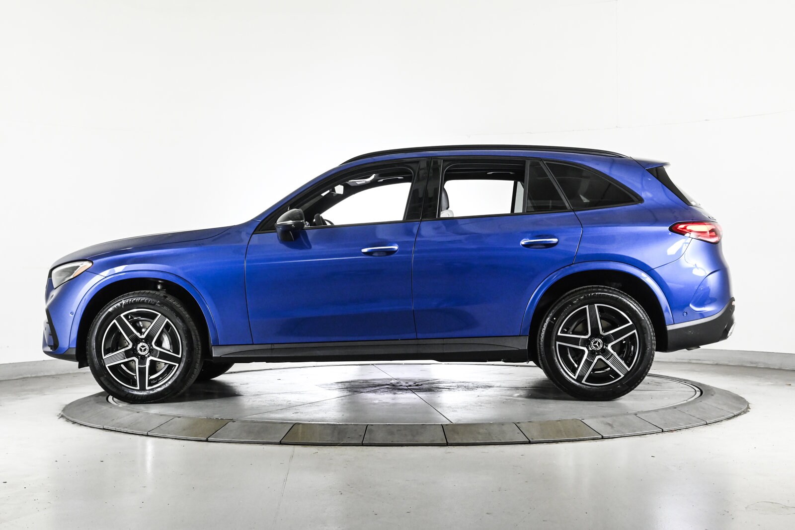 2026 MERCEDES-BENZ GLC-CLASS - Image 9