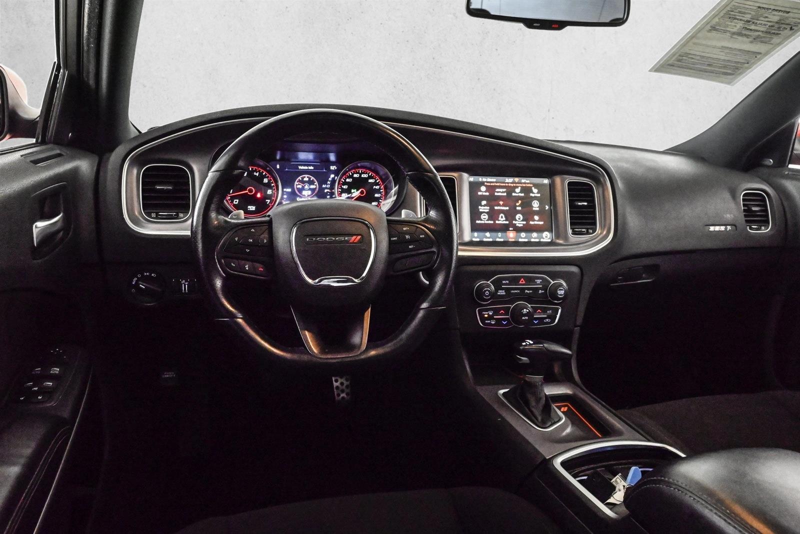 2022 DODGE CHARGER - Image 19