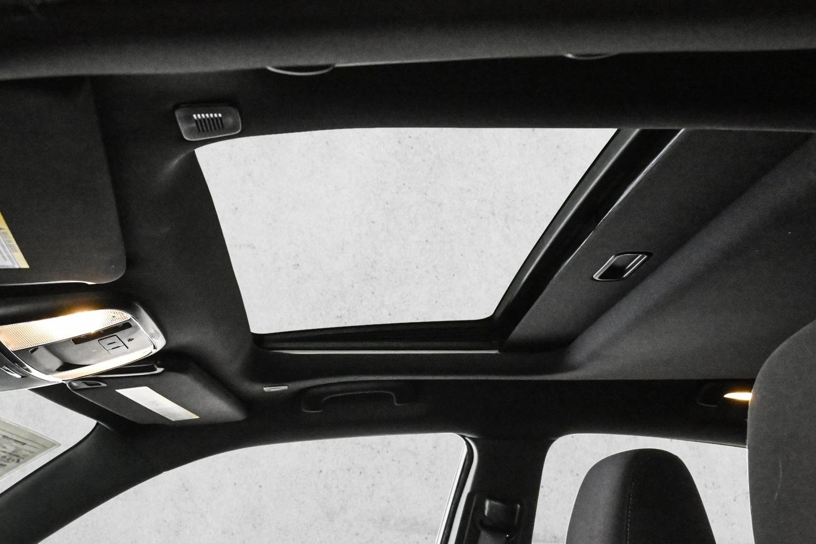 2022 DODGE CHARGER - Image 16