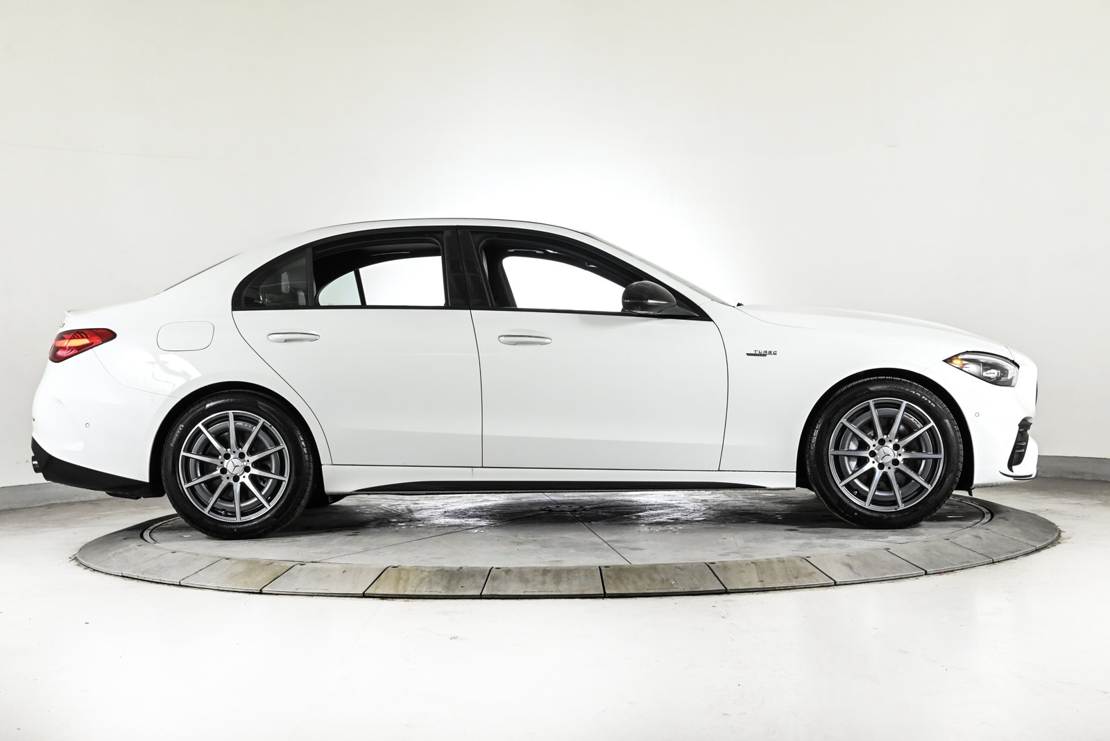 2026 MERCEDES-BENZ C-CLASS - Image 4