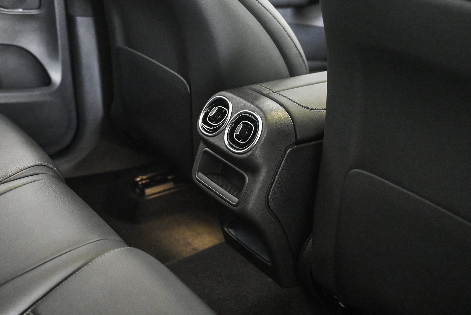 2026 MERCEDES-BENZ GLC-CLASS - Image 19