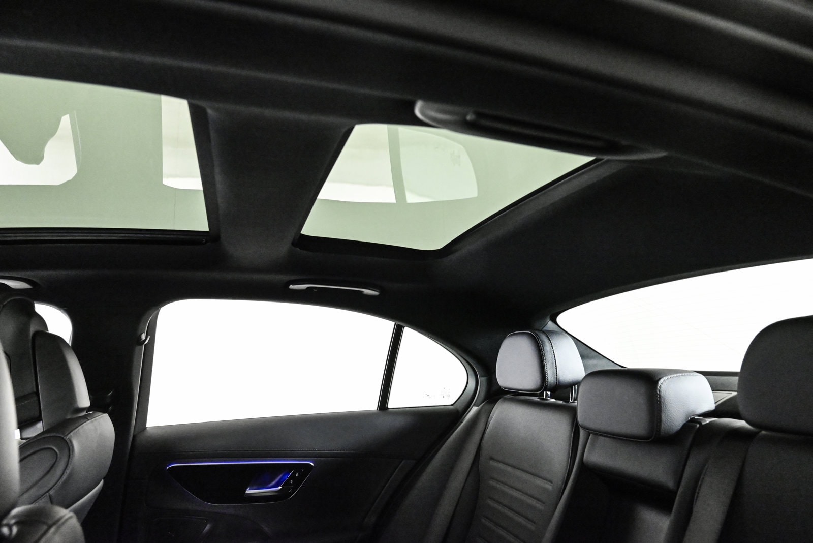 2025 MERCEDES-BENZ C-CLASS - Image 21