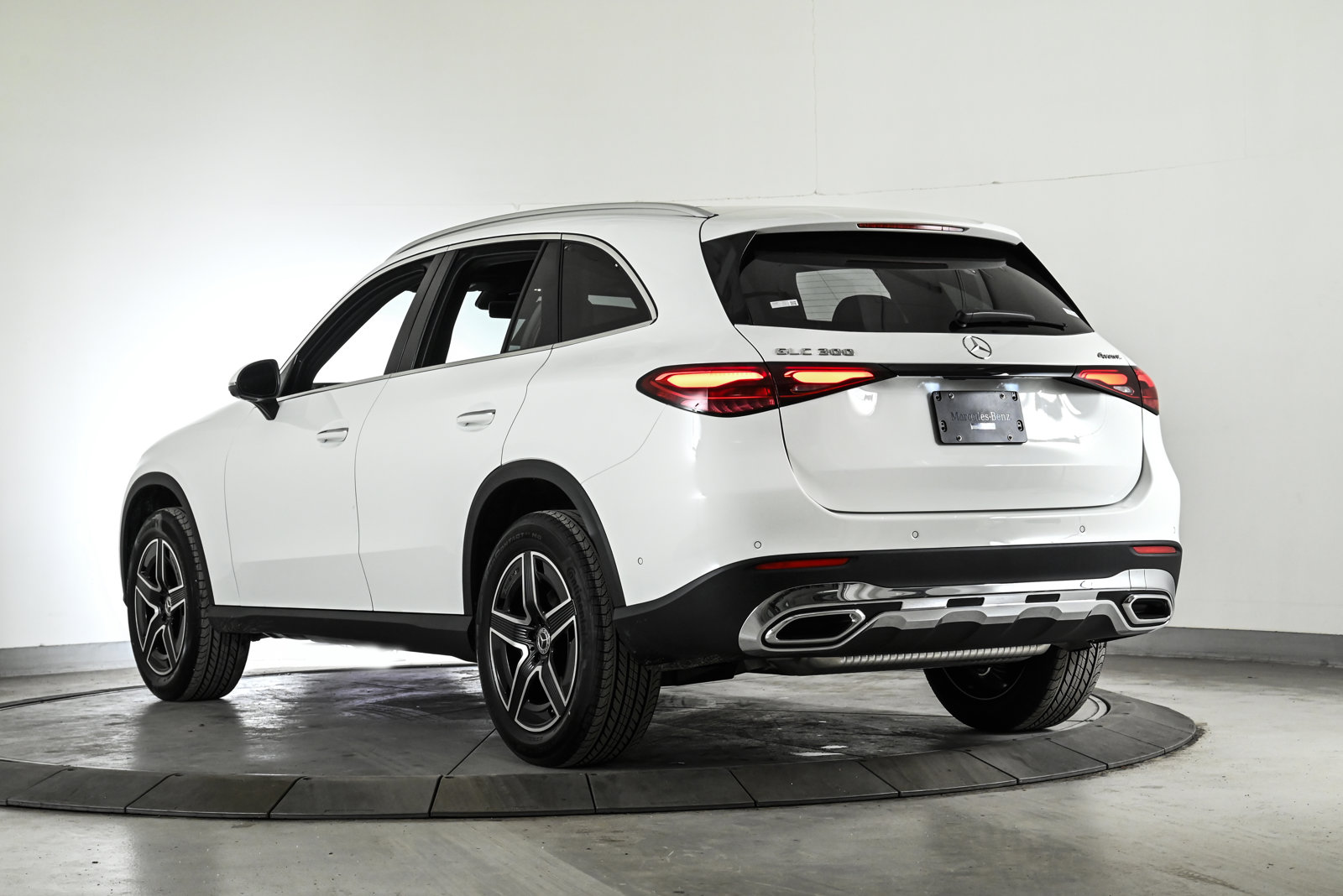 2026 MERCEDES-BENZ GLC-CLASS - Image 8