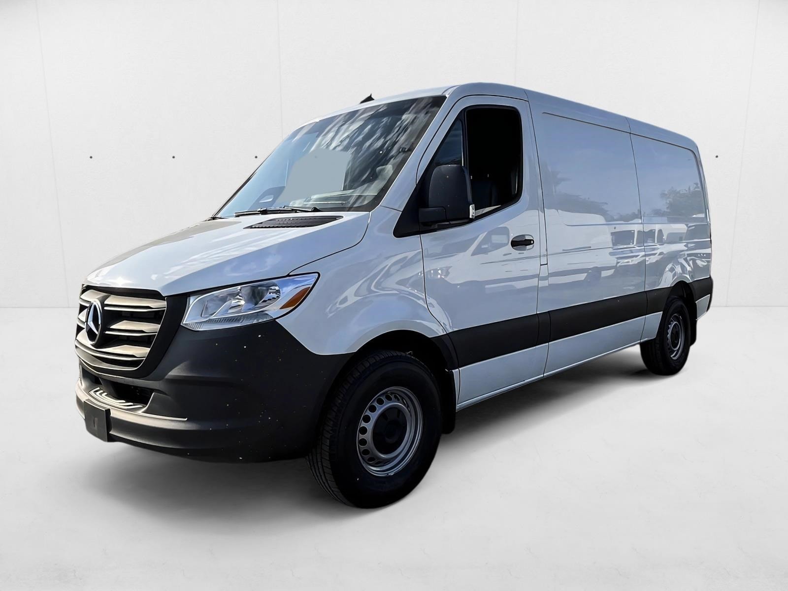 2025 Mercedes-Benz Sprinter Cargo Van Base's photo