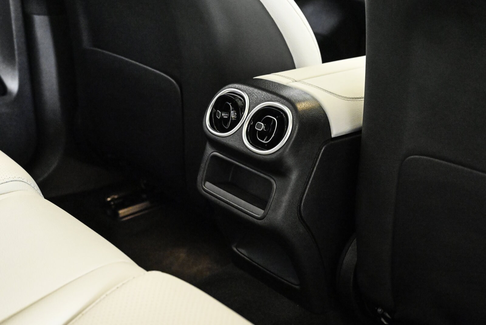 2026 MERCEDES-BENZ GLC-CLASS - Image 19