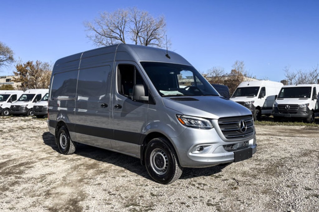 New 2026 Mercedes-Benz Sprinter Cargo Van 2500 Standard Roof I4 Diesel 144" RWD Van Cargo Van