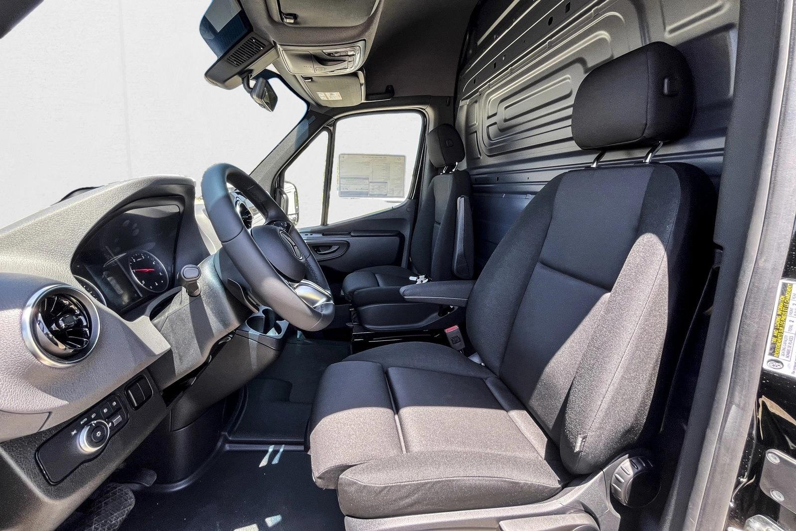 2025 Mercedes-Benz Sprinter Cargo Van Base - Photo 12