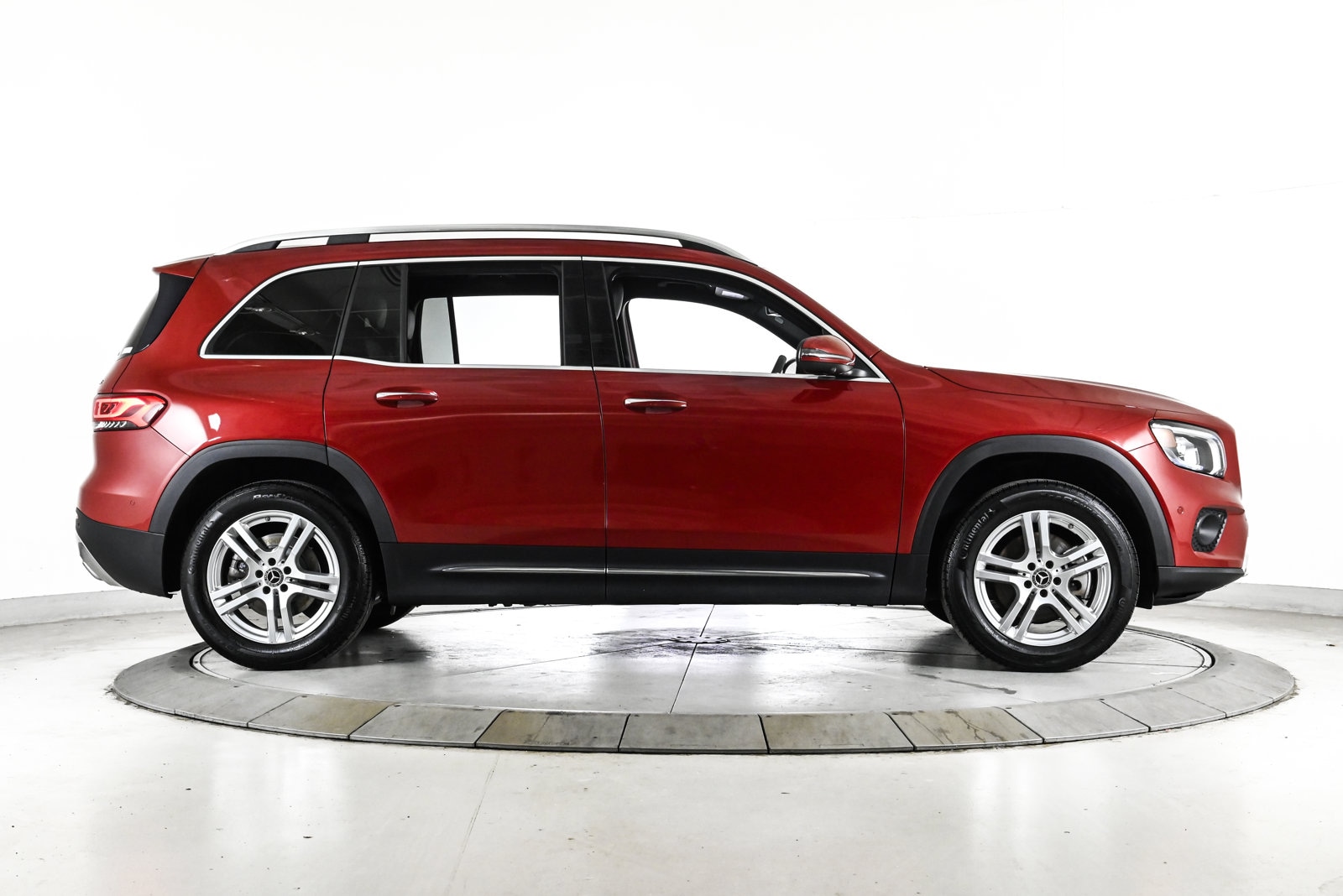 2021 MERCEDES-BENZ GLB-CLASS - Image 4