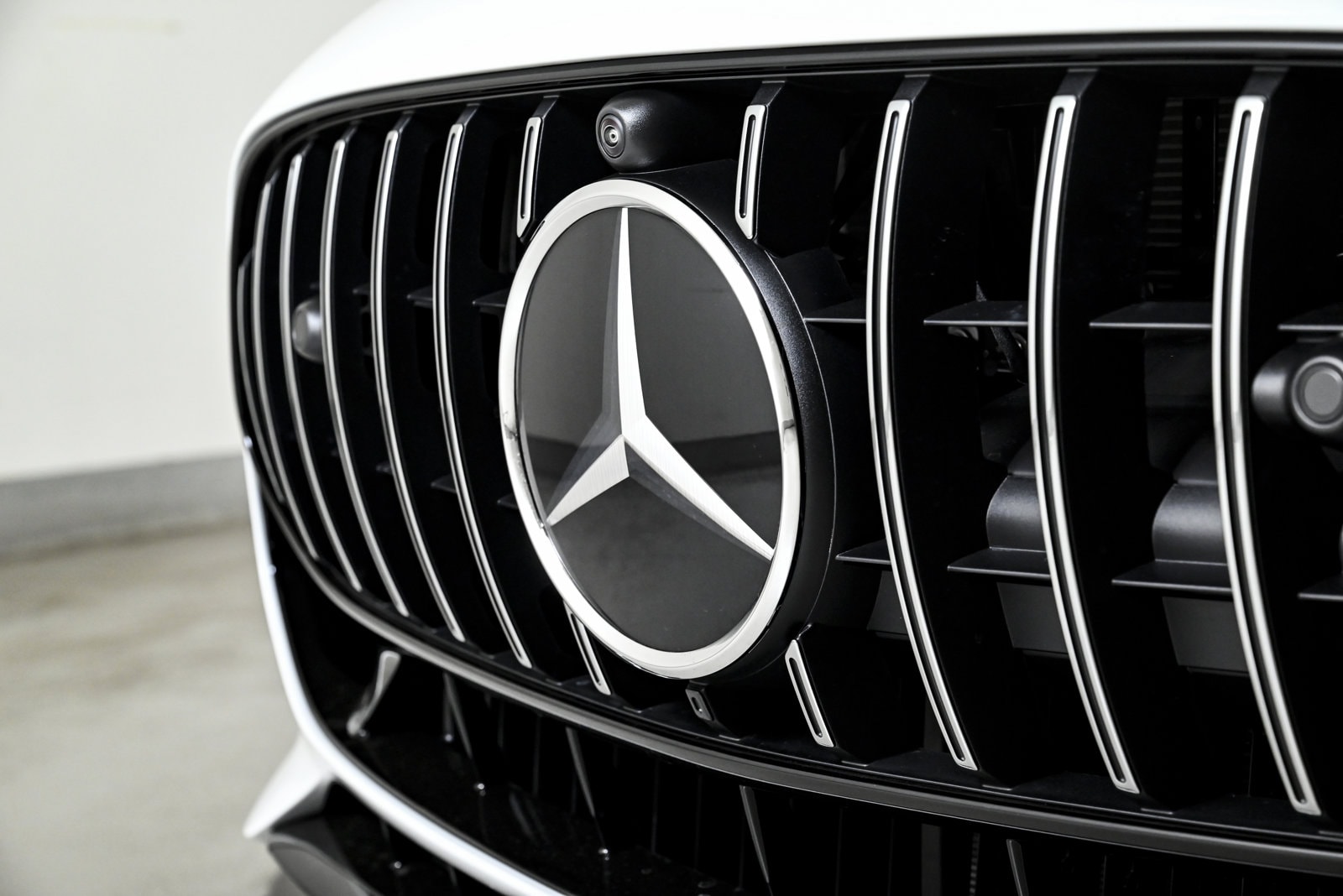 2026 MERCEDES-BENZ AMG GT - Image 3