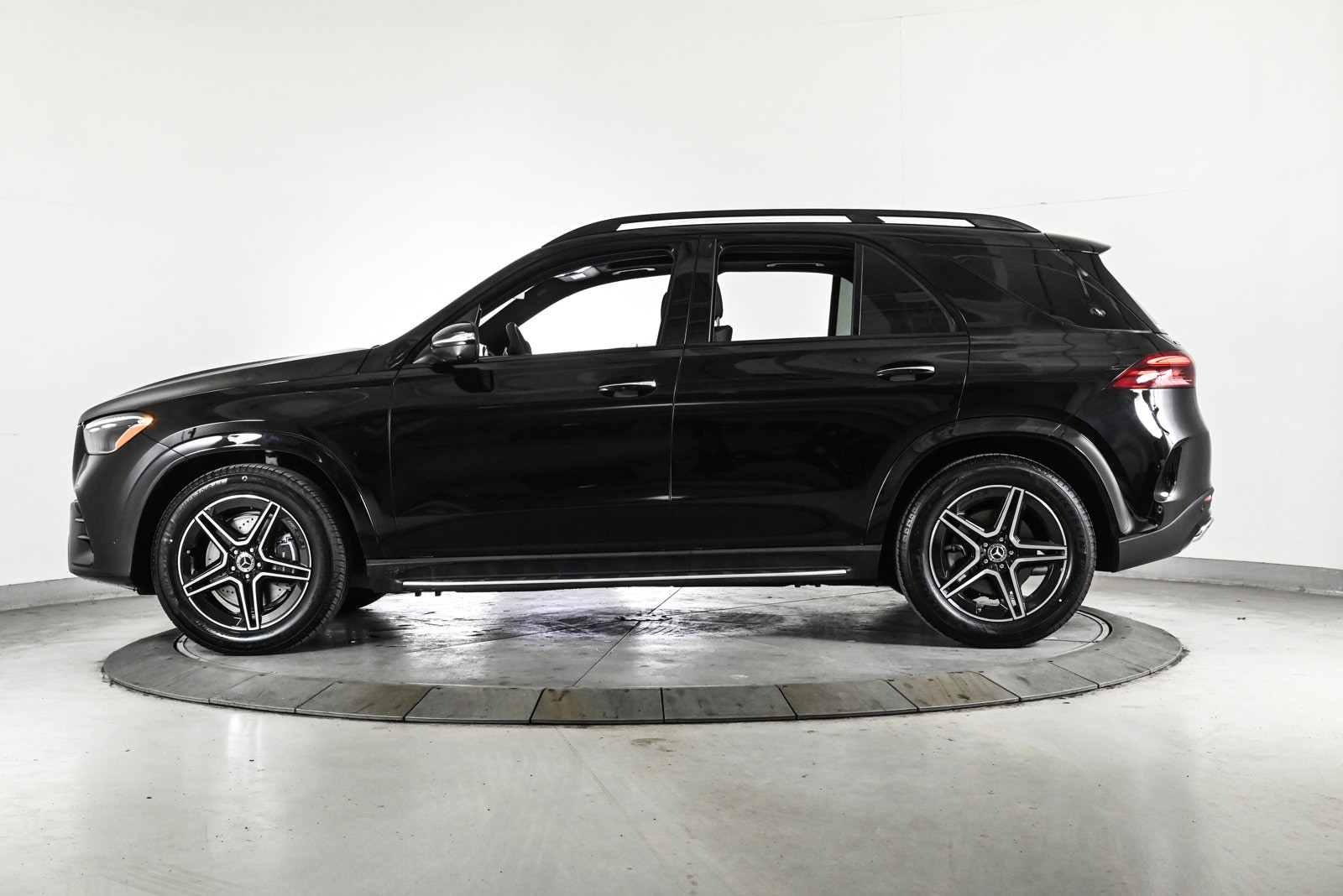 2026 MERCEDES-BENZ GLE-CLASS - Image 8