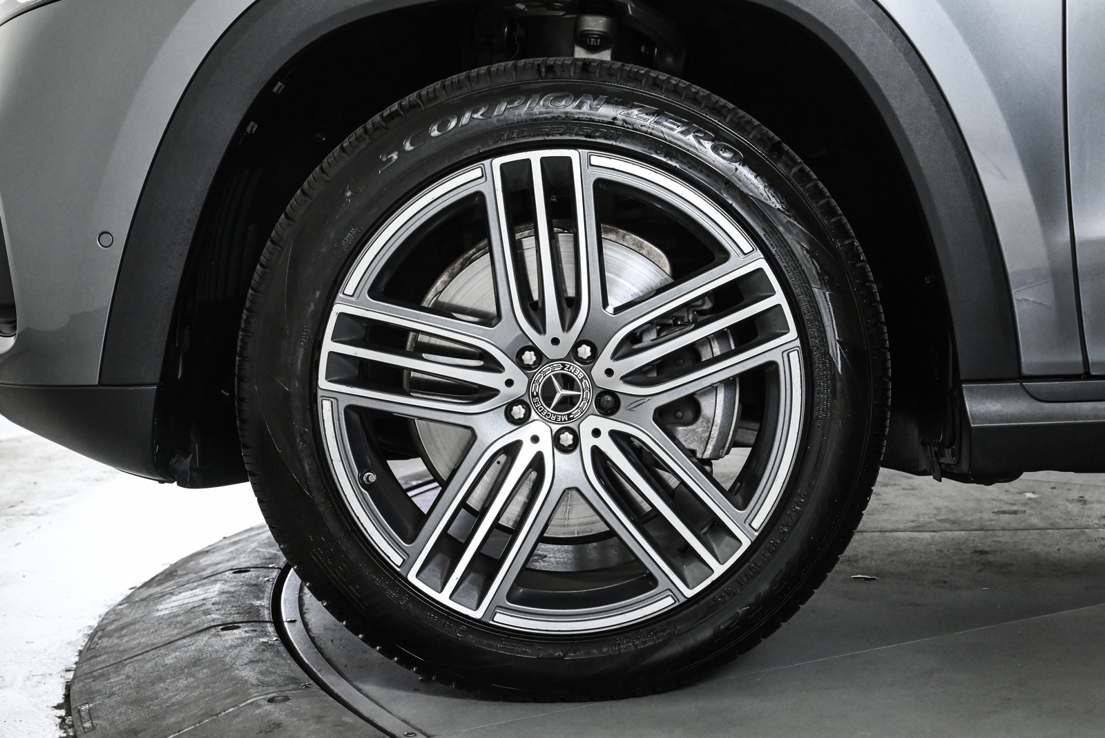 2025 MERCEDES-BENZ GLS-CLASS - Image 27