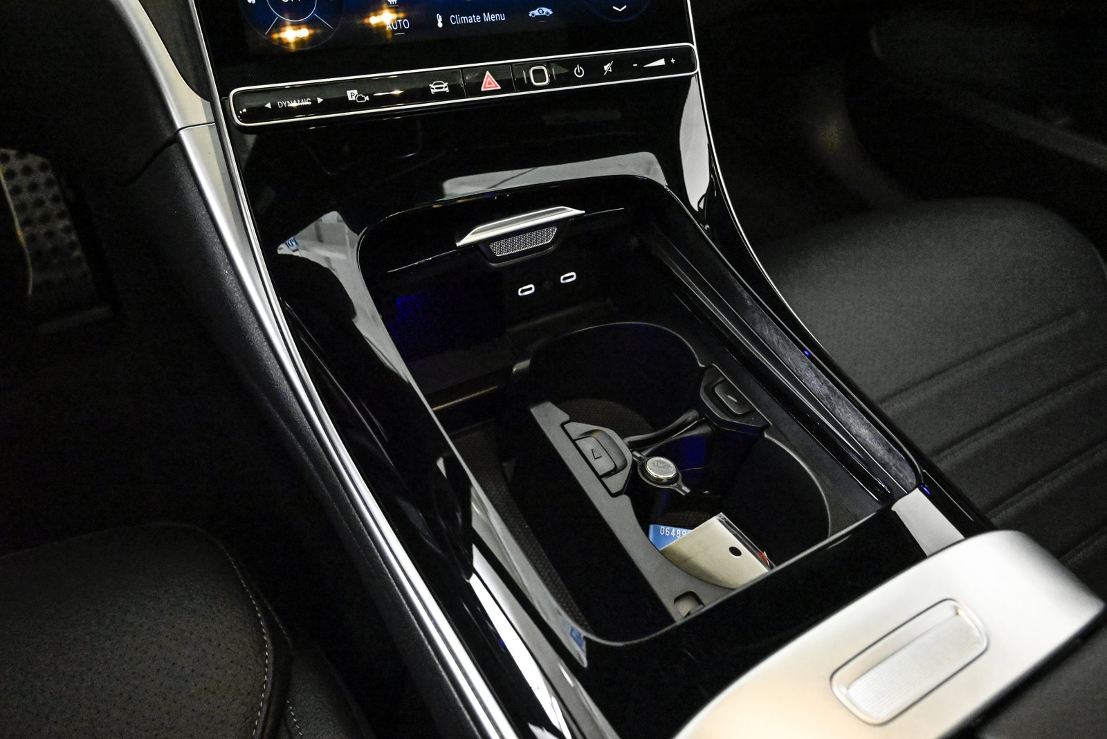 2026 MERCEDES-BENZ C-CLASS - Image 13