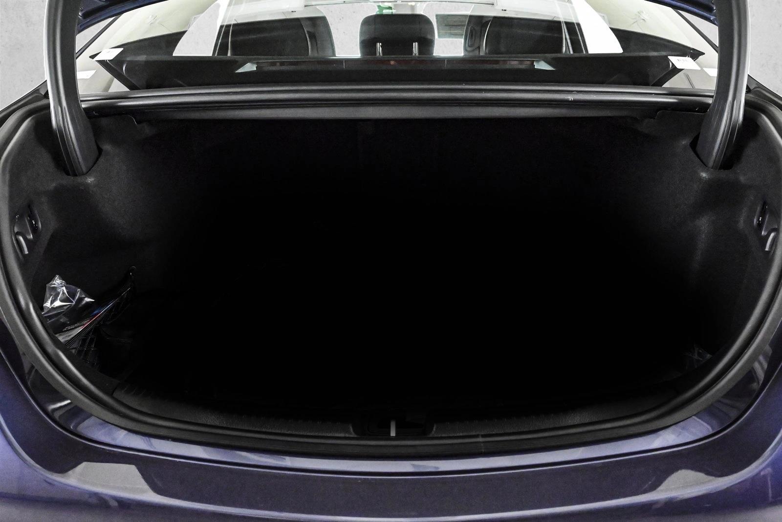 2026 MERCEDES-BENZ C-CLASS - Image 6