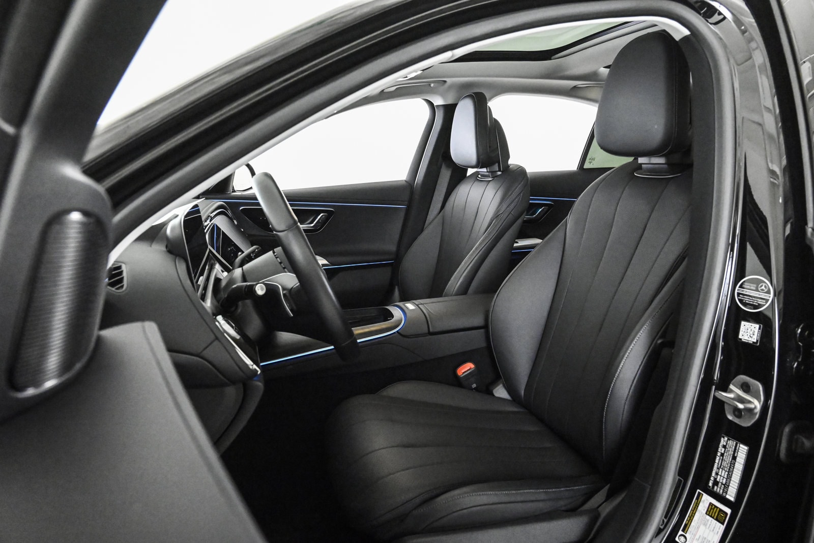 2025 MERCEDES-BENZ E-CLASS - Image 18