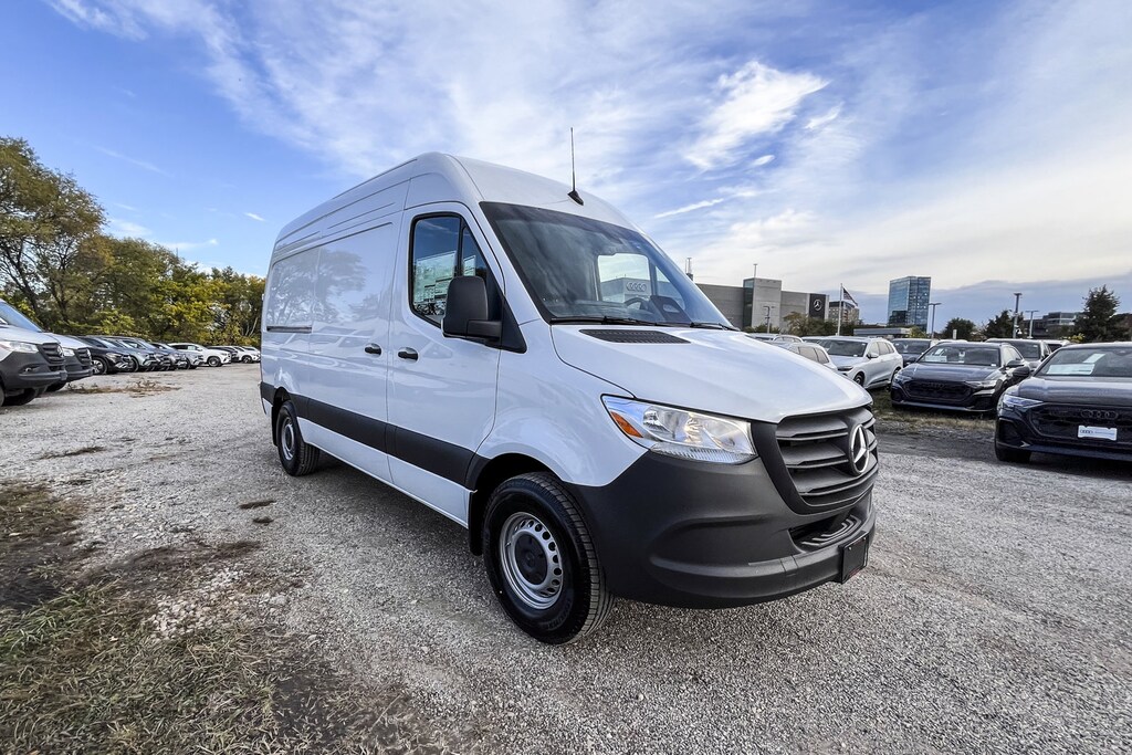 New 2026 Mercedes-Benz Sprinter Cargo Van 2500 Standard Roof I4 Diesel 144" RWD Van Cargo Van