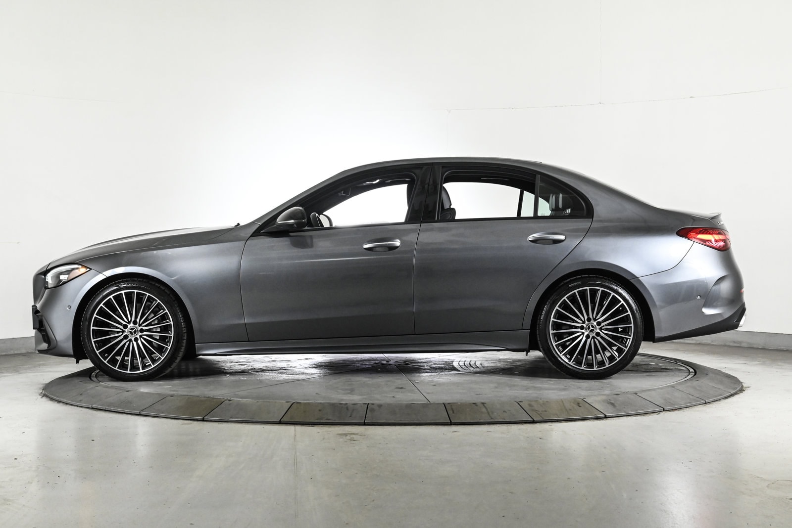 2025 MERCEDES-BENZ C-CLASS - Image 9