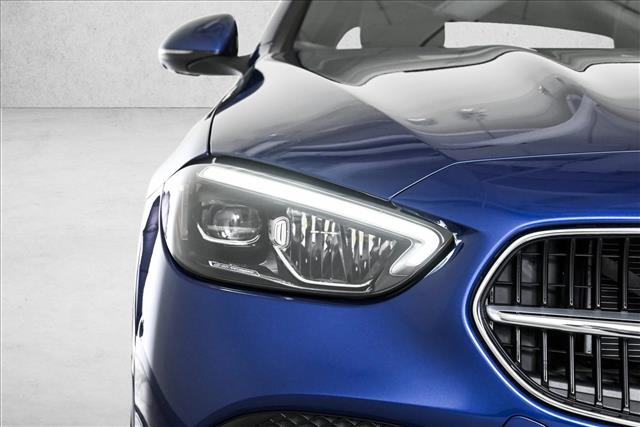 2025 Mercedes Benz C 300 4MATIC photo 4