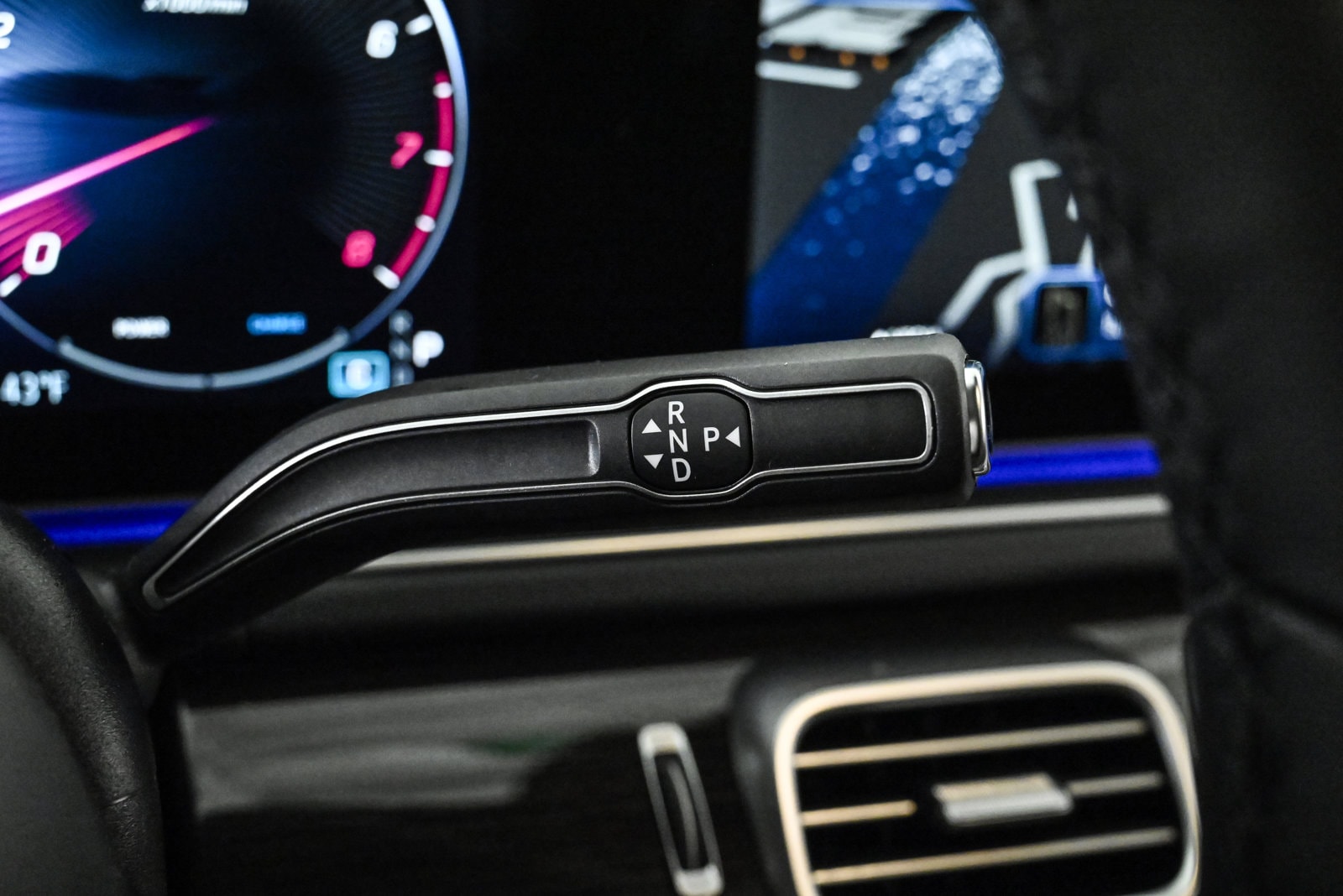 2026 MERCEDES-BENZ GLE-CLASS - Image 12