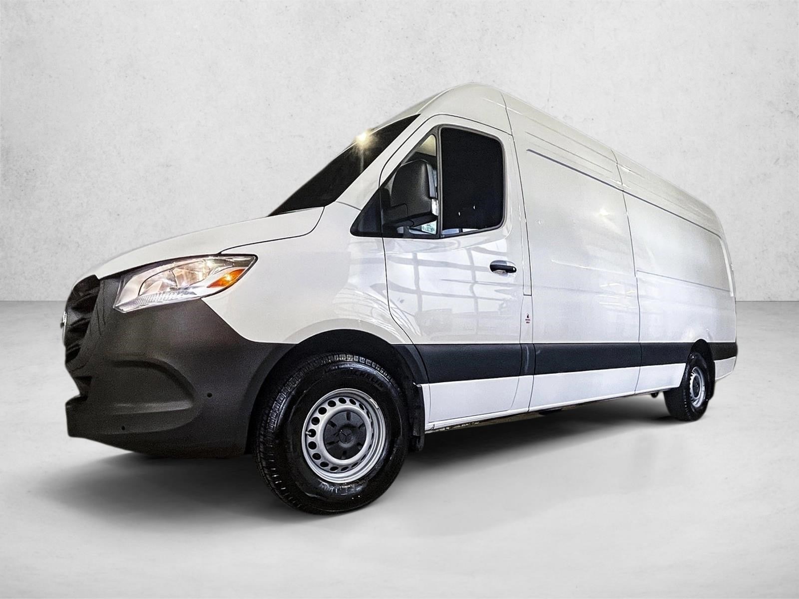 2025 Mercedes-Benz Sprinter Cargo Van Base's photo