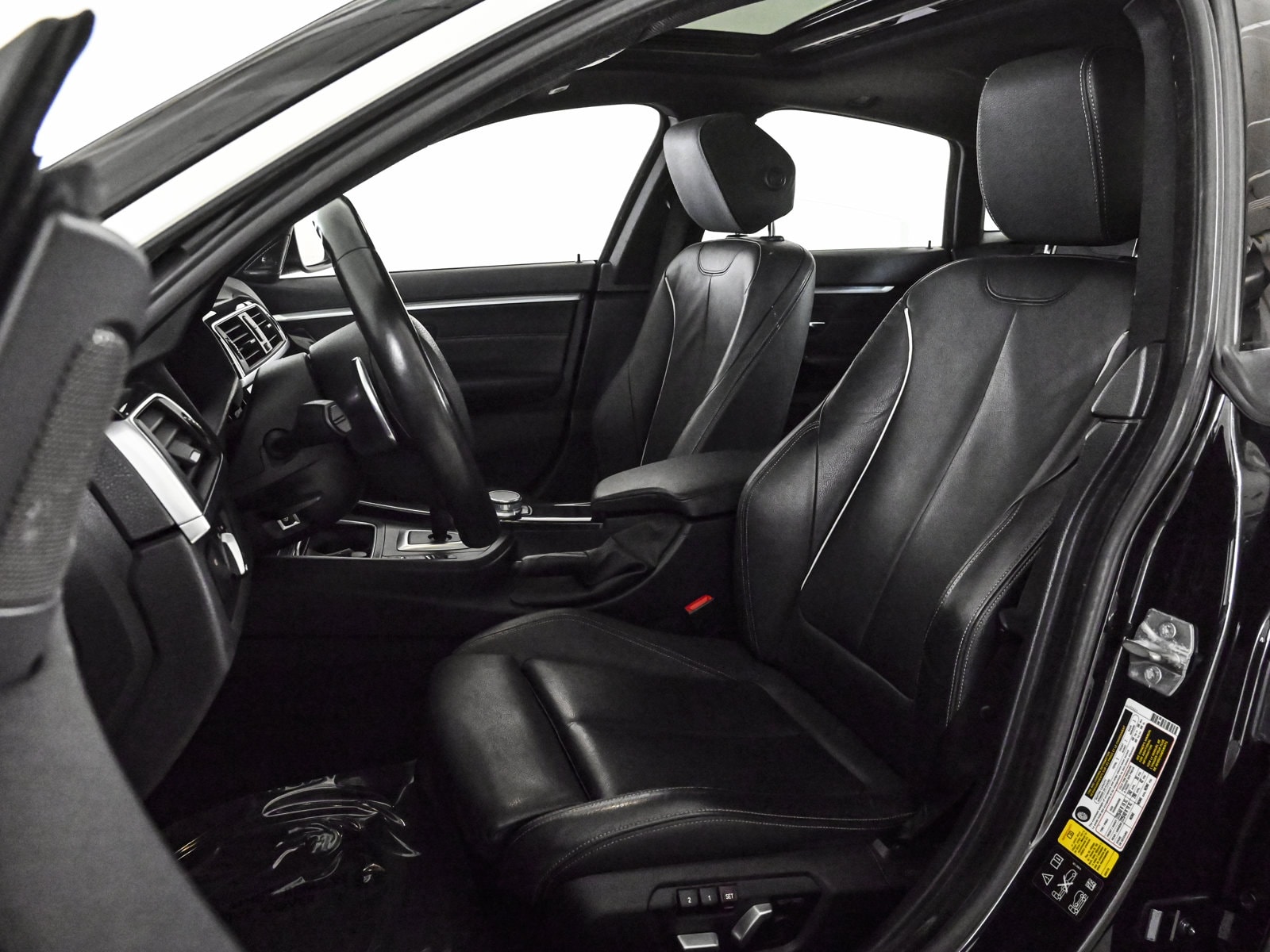 2019 BMW 440I - Image 17