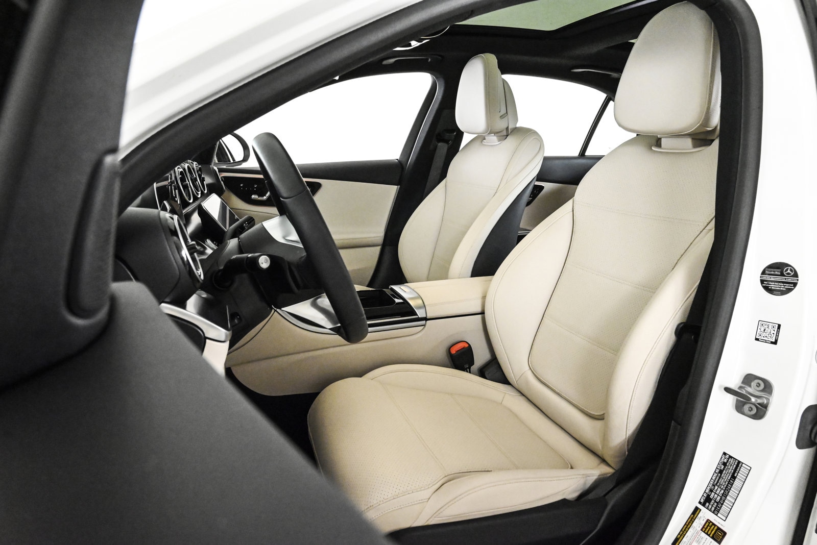 2025 MERCEDES-BENZ C-CLASS - Image 18