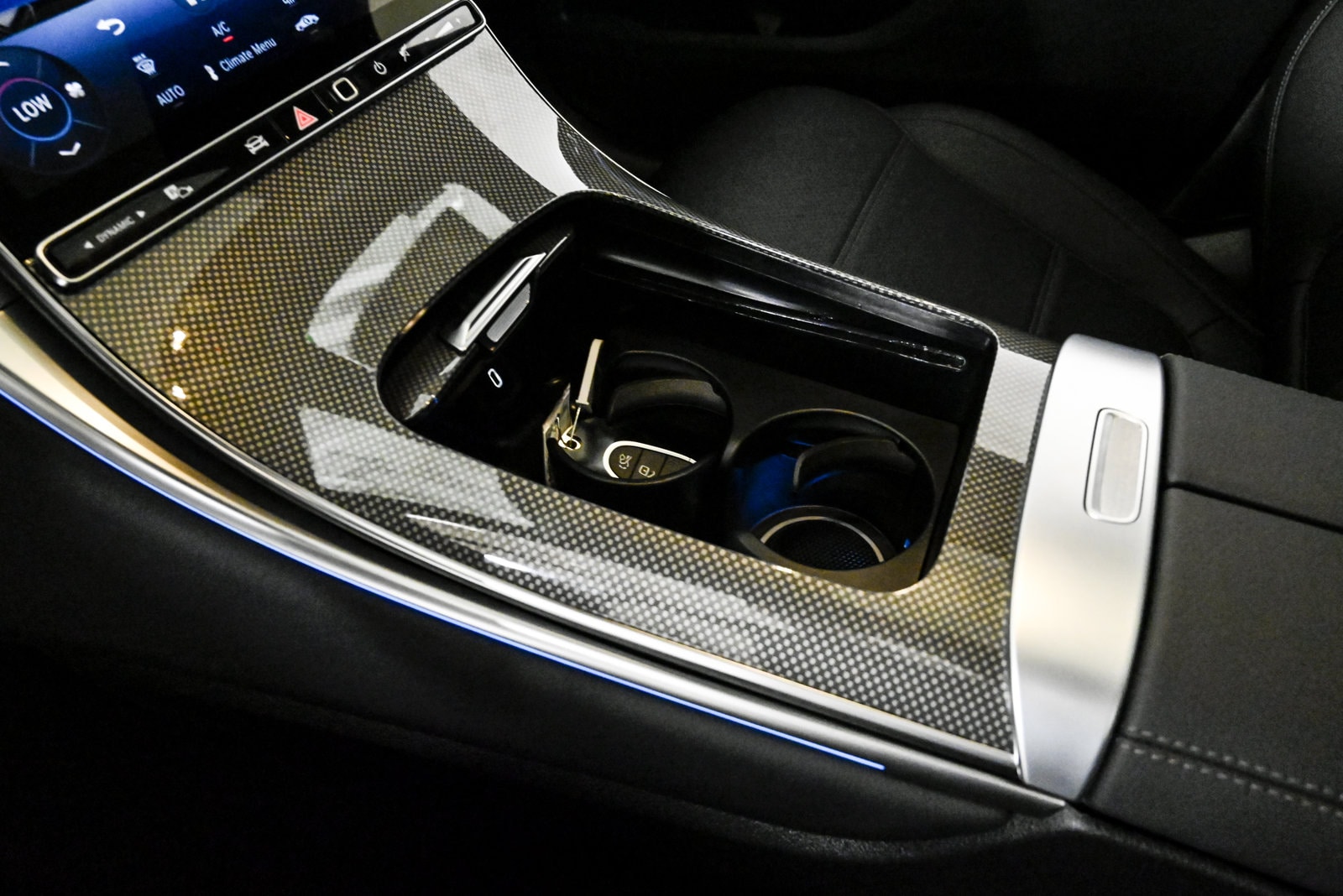 2025 MERCEDES-BENZ GLC-CLASS - Image 10