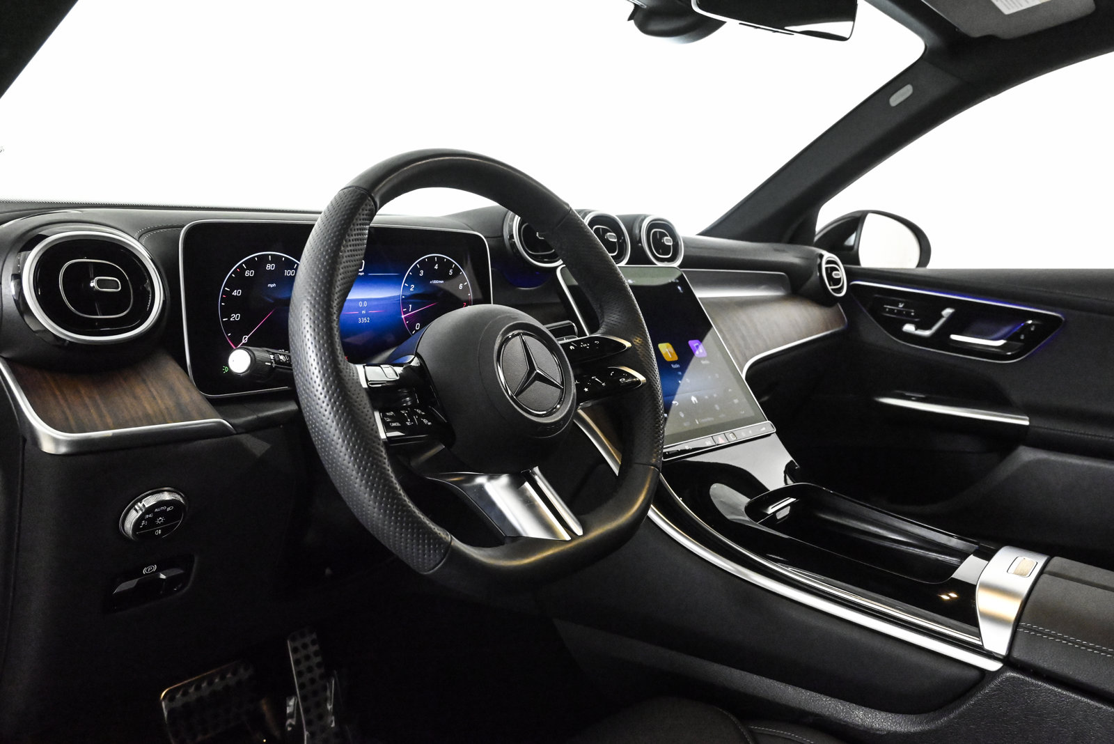 2025 MERCEDES-BENZ GLC-CLASS - Image 10