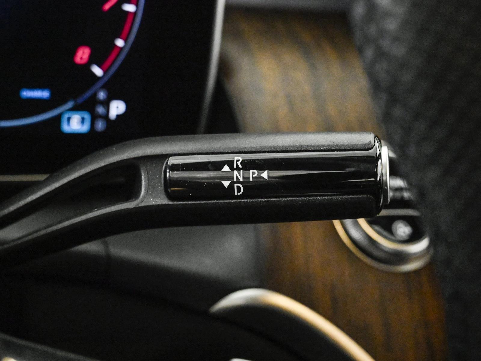 2025 MERCEDES-BENZ GLC-CLASS - Image 12