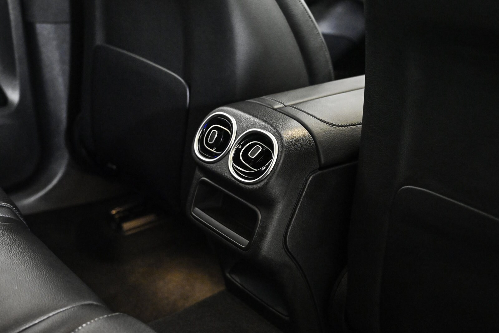 2026 MERCEDES-BENZ GLC-CLASS - Image 19