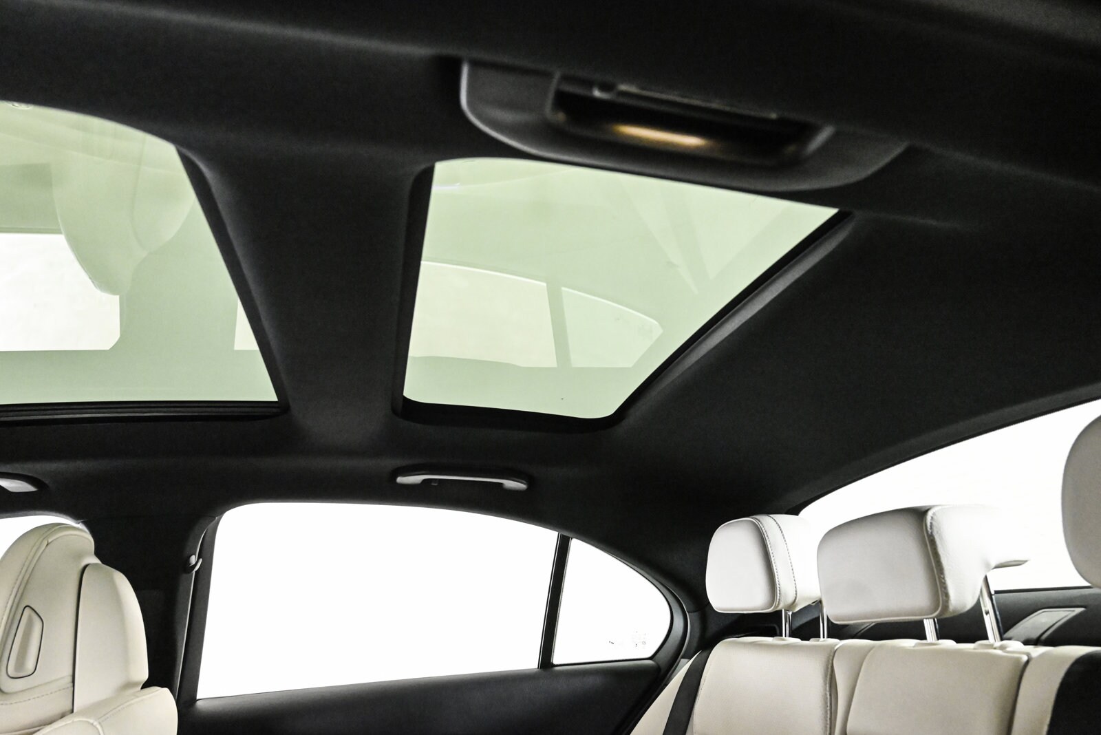 2025 MERCEDES-BENZ C-CLASS - Image 21