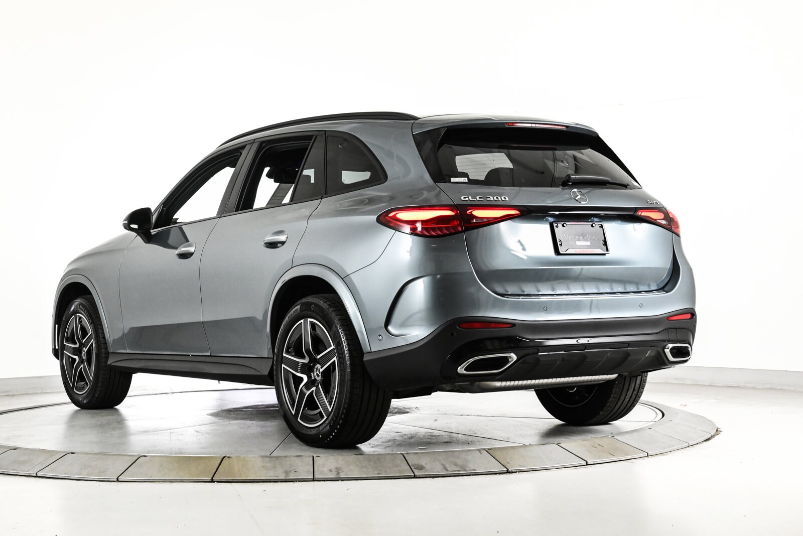 2026 MERCEDES-BENZ GLC-CLASS - Image 8