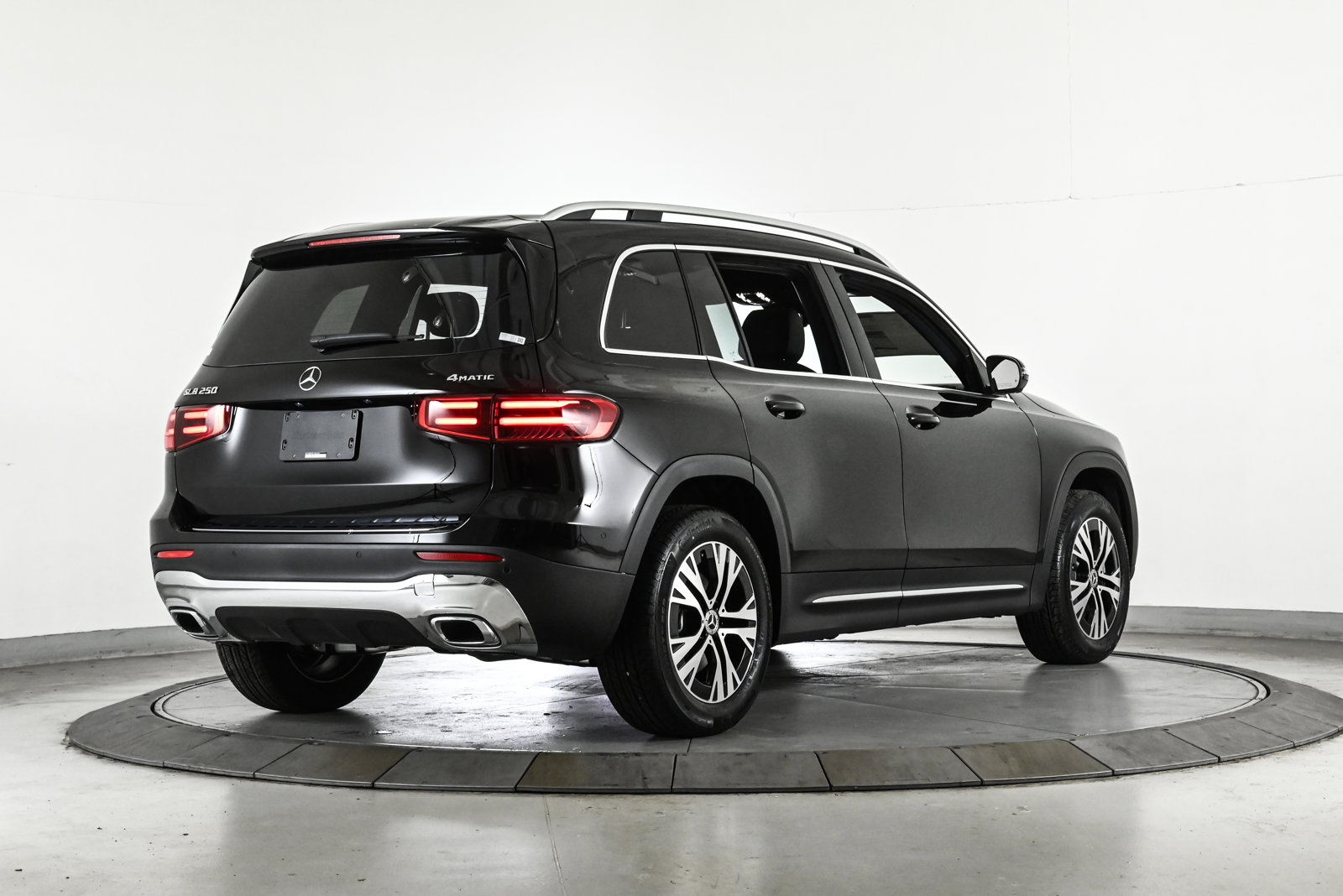 2026 MERCEDES-BENZ GLB-CLASS - Image 5