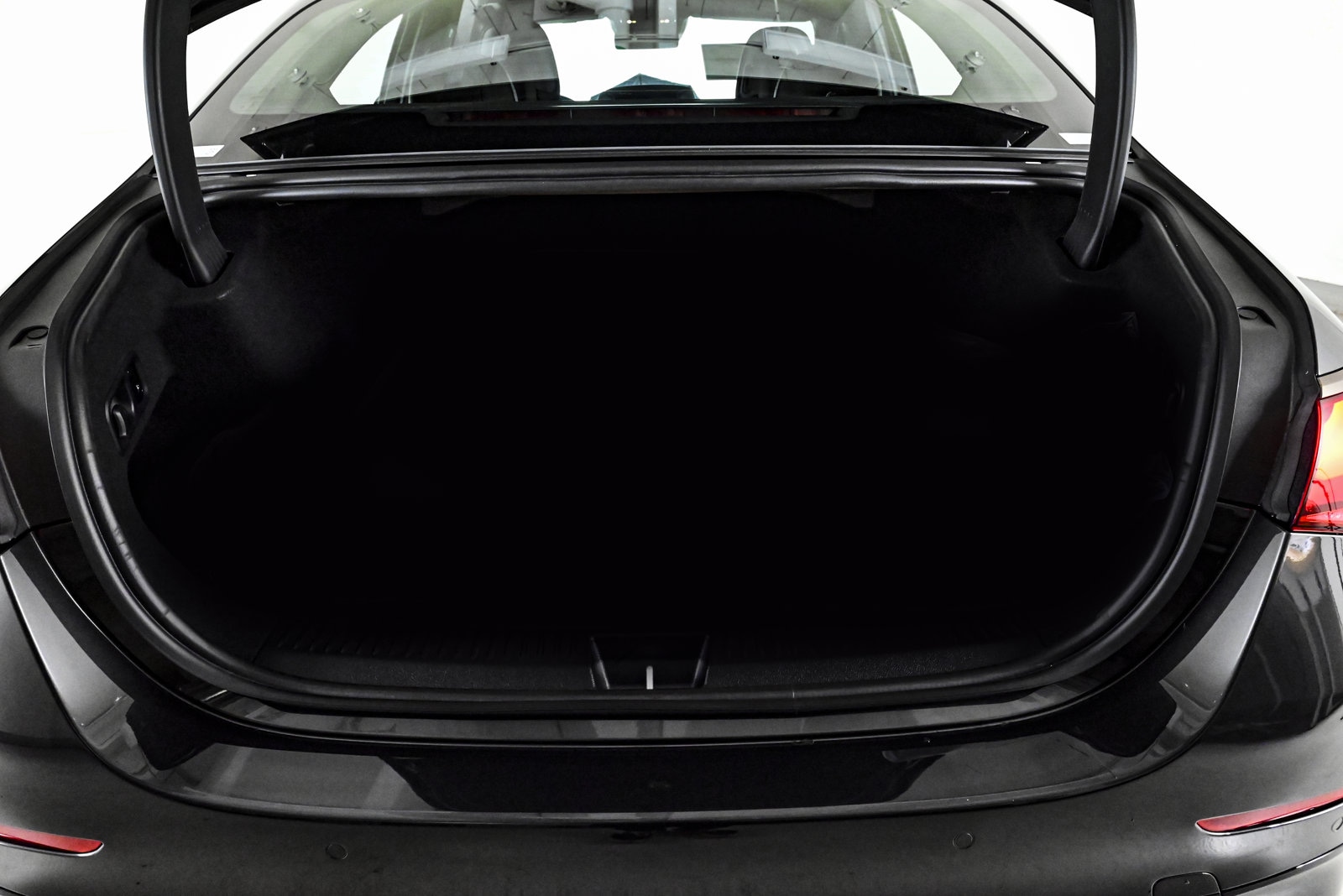 2026 MERCEDES-BENZ E-CLASS - Image 6