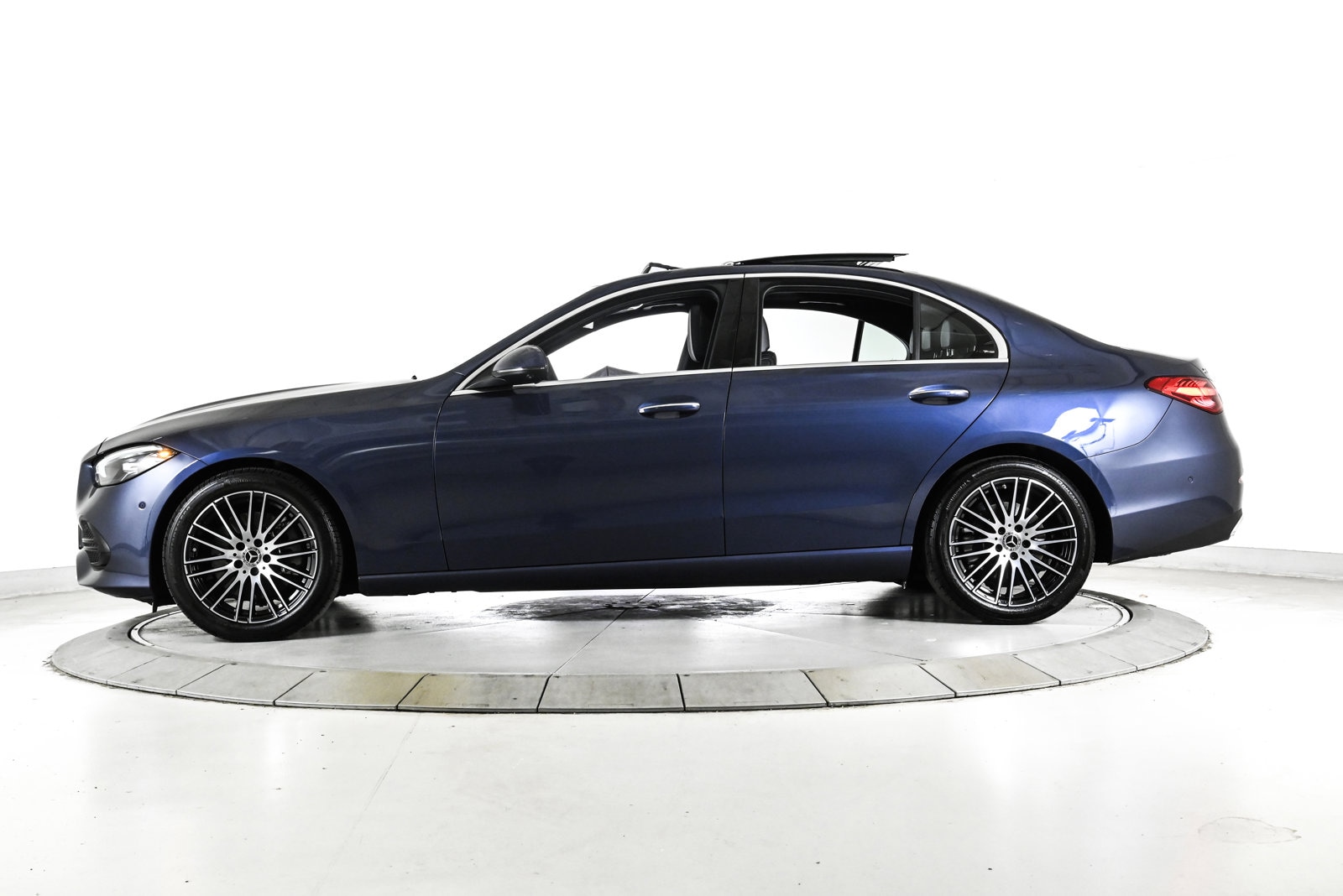 2025 MERCEDES-BENZ C-CLASS - Image 9