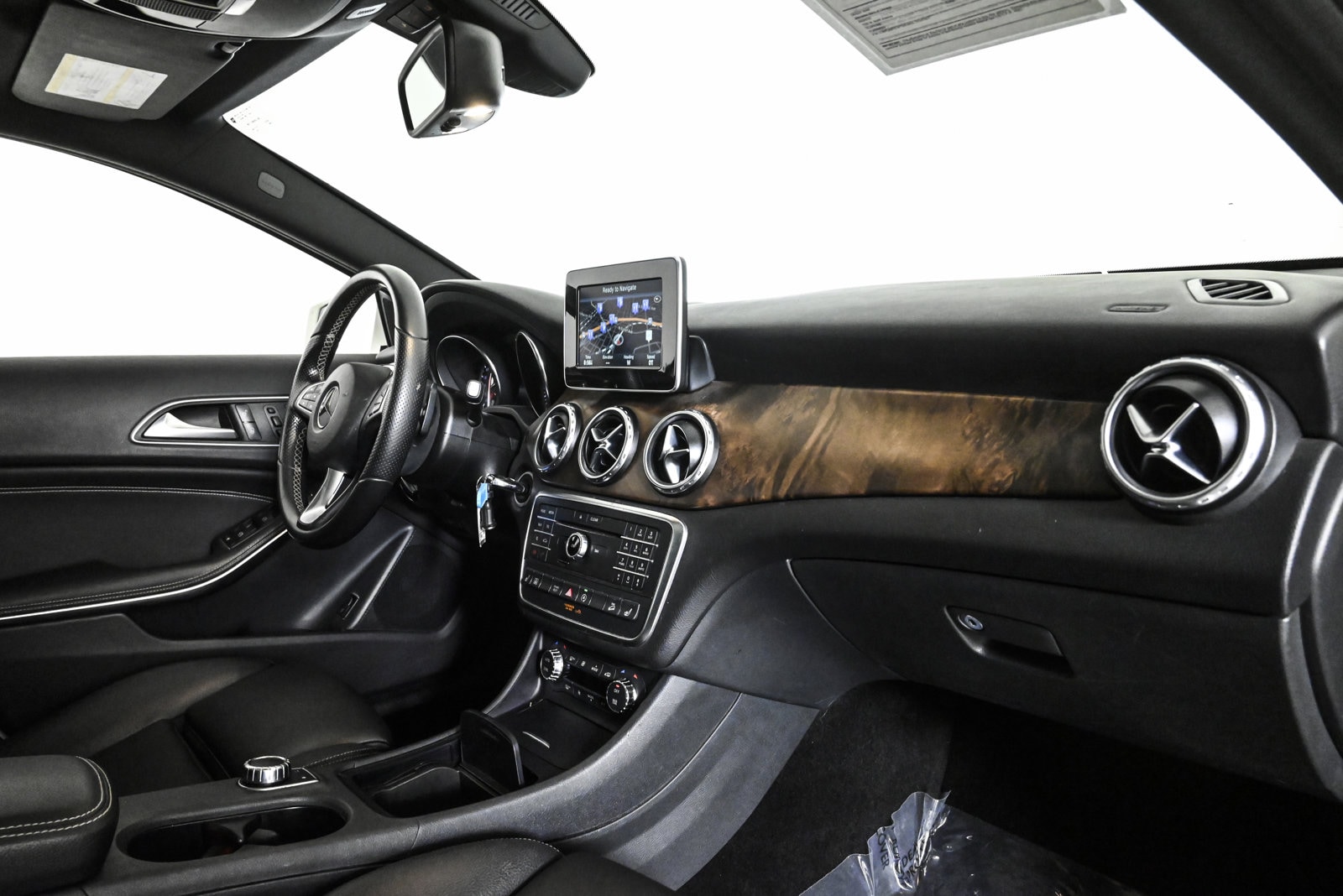 2016 MERCEDES-BENZ GLA-CLASS - Image 24