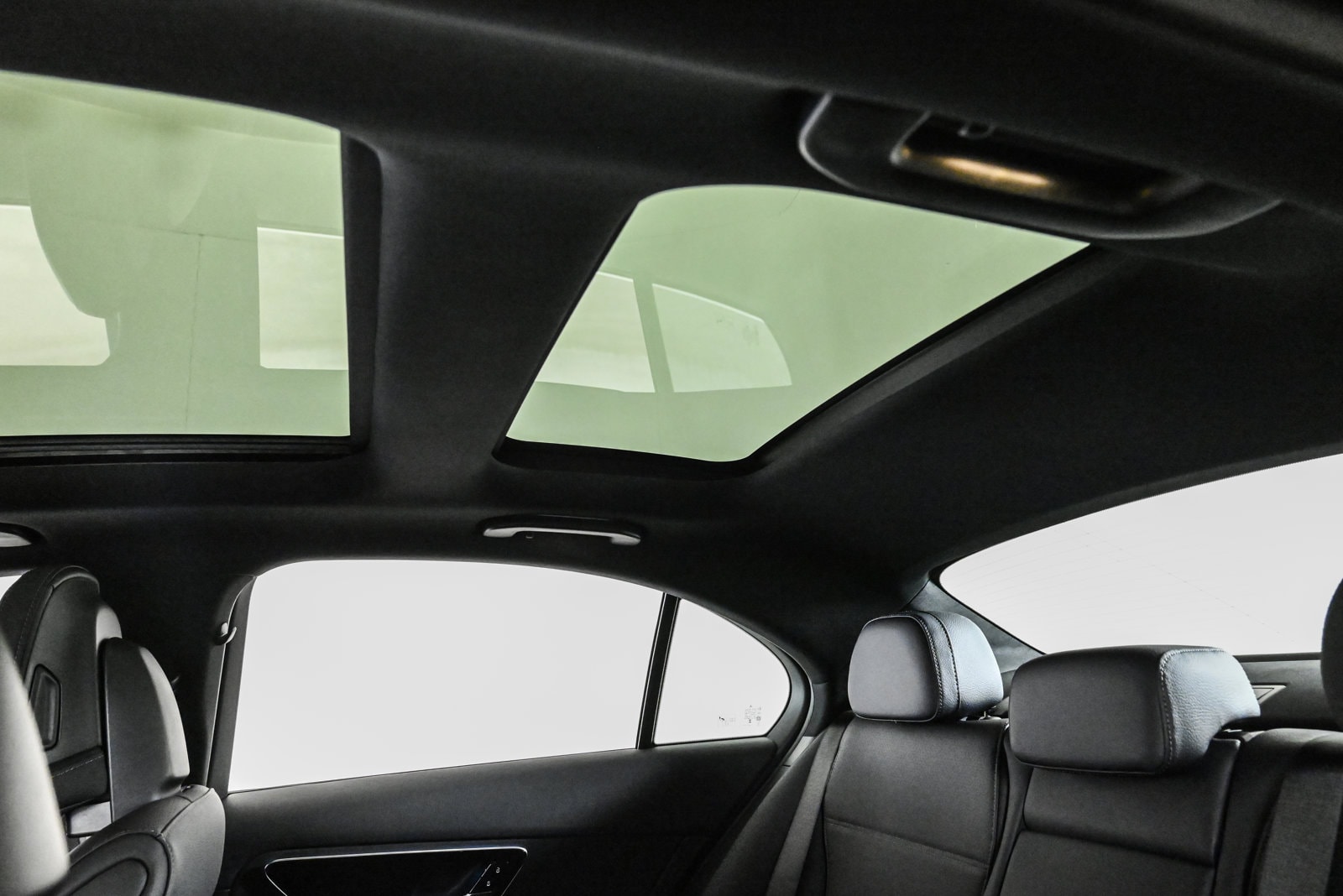 2026 MERCEDES-BENZ C-CLASS - Image 21